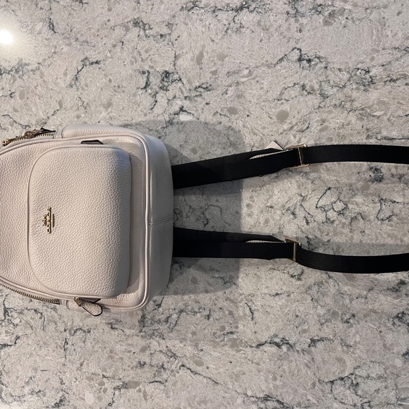 Coach Court backpack purse - Picture 2 of 6